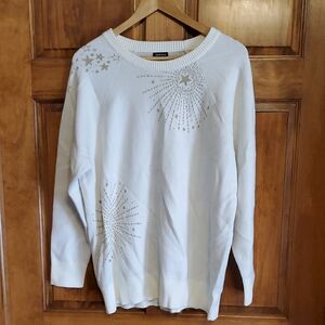 NWT Torrid Size 1 Cream Sweater with Starburst Design